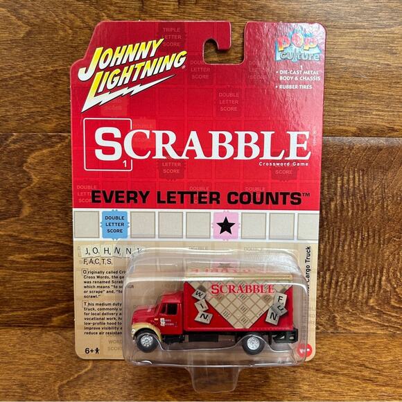 JOHNNY LIGHTNING Scrabble 1999 International Cargo Truck - Picture 1 of 4